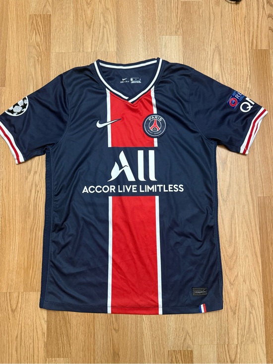 Nike Other - Nike PSG Neymar jersey size small